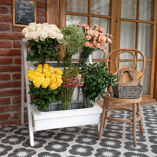 Member's Mark DIY Floral Bouquet Bar, 144 stems, choose variety