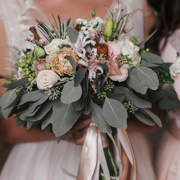 Member's Mark Seeded Eucalyptus Greenery, 40 stems